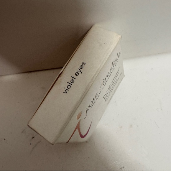 Jane Iredale PurePressed Eye Shadow Violet Eyes 1.8G - Picture 2 of 2